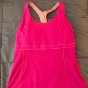 Lululemon tank